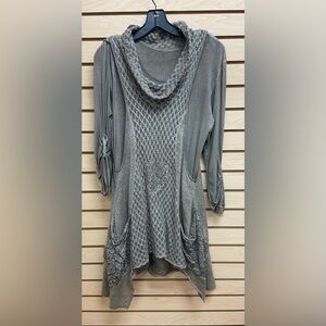 EUROPEAN HIGH FASHION AMAZING STYLISH WOMEN TUNIC SIZE MEDIUM